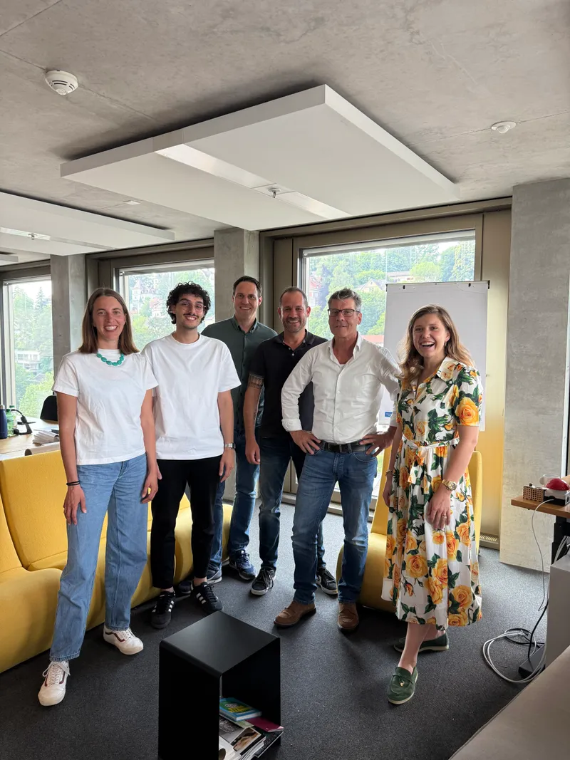 OST from a 360° Perspective